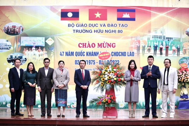 Chương trình kỷ niệm 47 năm ngày Quốc khánh nước CHDCND Lào